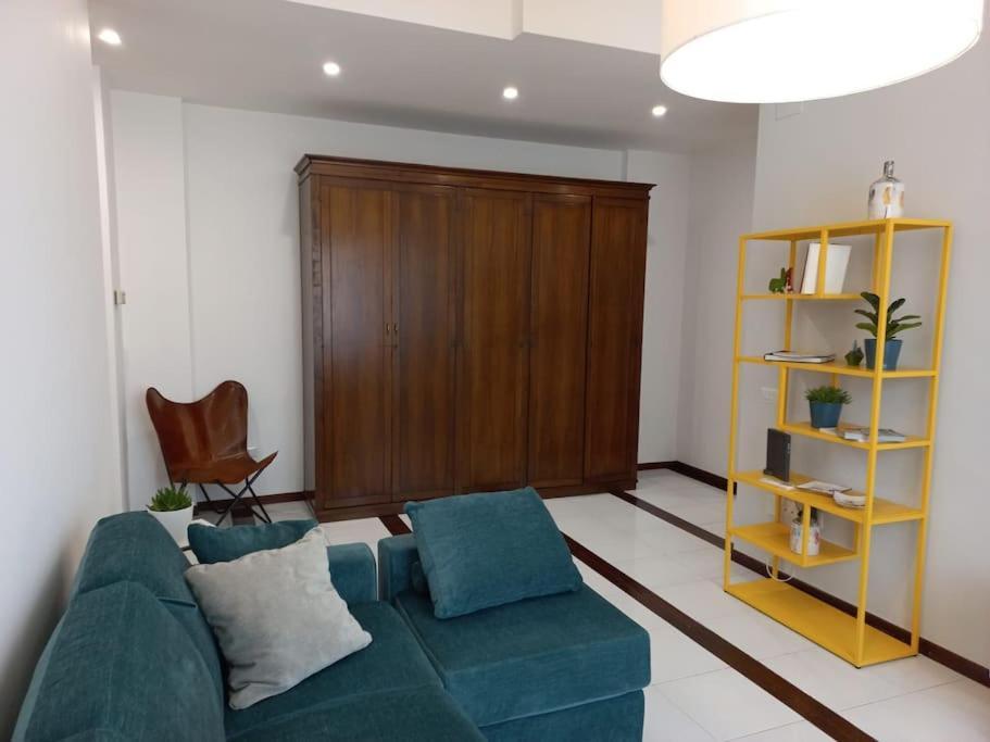 شقة Giulia Town House Tra Citta E Mare ساليرنو المظهر الخارجي الصورة